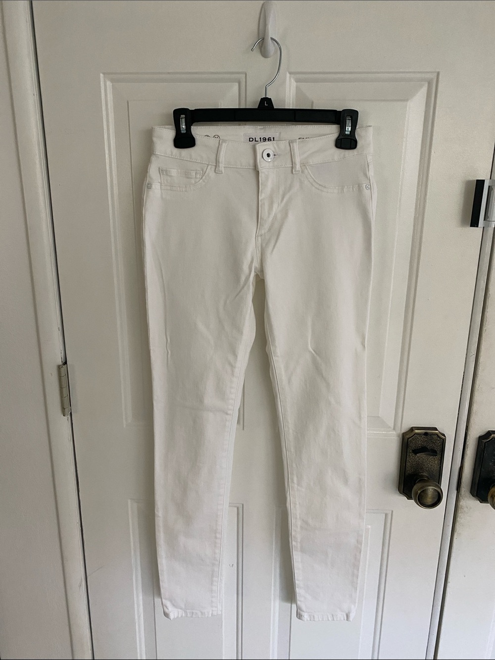 DL 1961 Emma Power Legging Jeans in Porcelain White